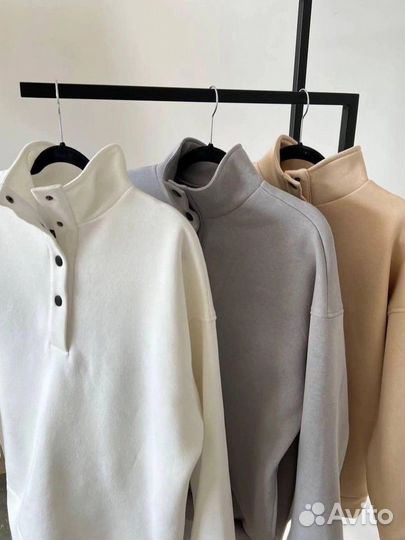 Спортивный костюм женский