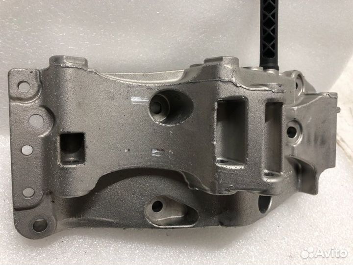 Кронштейн генератора Bmw X3 G01 B47D20A 2019