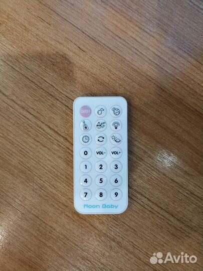 Мобиль на кроватку с проектором и пультом