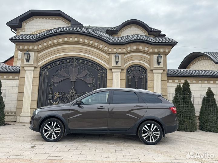 LADA Vesta Cross 1.8 AMT, 2018, 96 096 км