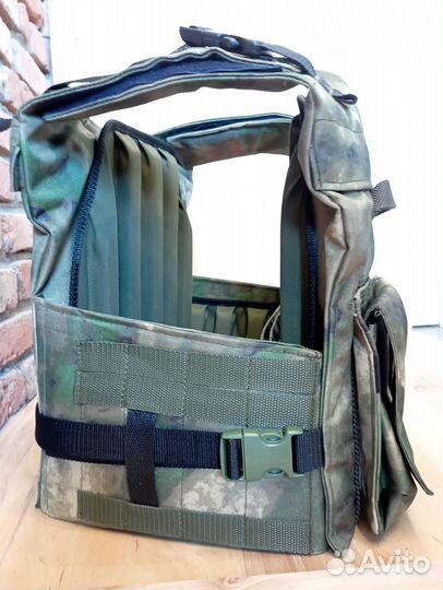 Бронежилет с плитами и капами Мох