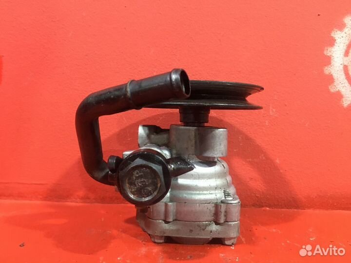 Насос гура Hyundai Getz хетчбэк G4EE 1.4L 1399