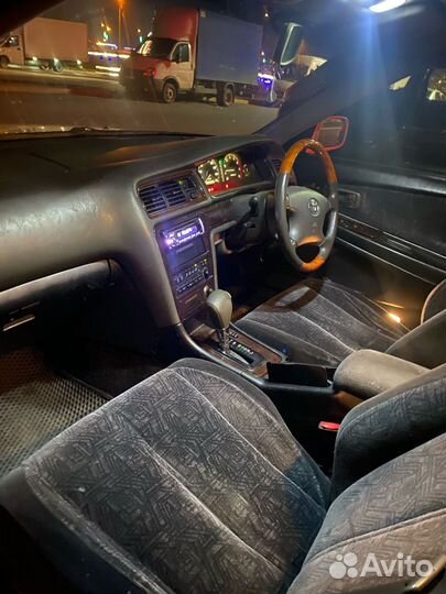 Салон tourer v чайзер 100