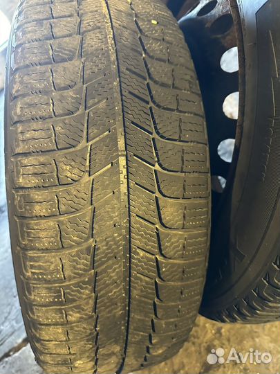 Michelin X-Ice 215/65 R16