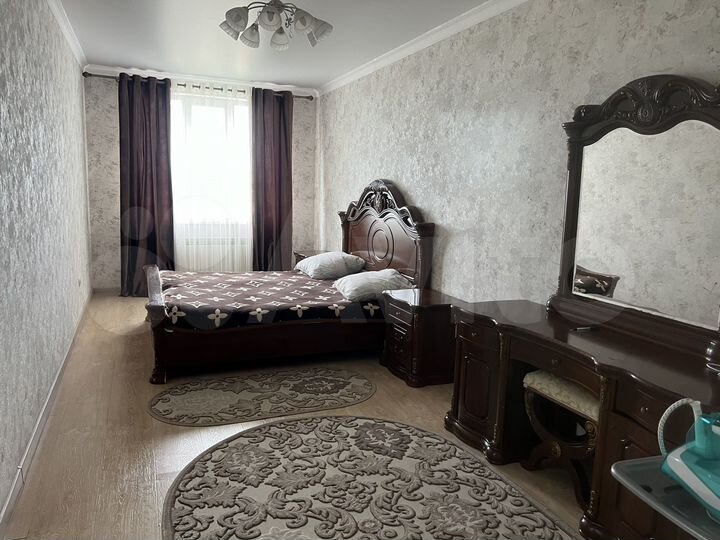 2-к. квартира, 75,9 м², 3/10 эт.