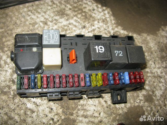 блок предохранителей гольф 2