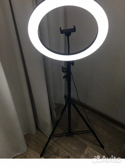 Кольцевая лампа 36 см