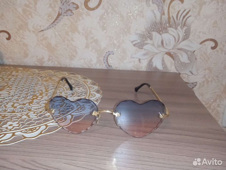 Очки от Dior