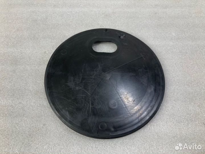 Заглушка Renault Logan седан K7M 2011