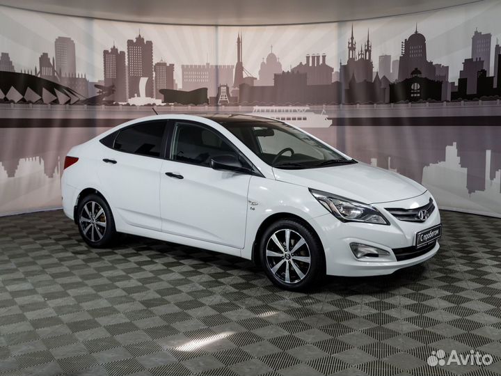 Hyundai Solaris 1.6 AT, 2015, 61 636 км