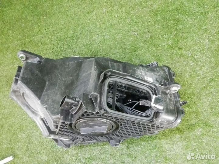 Фара левая Mercedes-Benz GLC