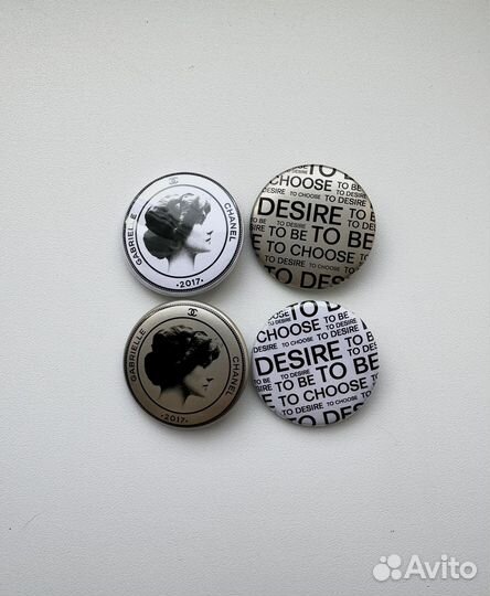 Chanel gabrielle набор значок 4 шт