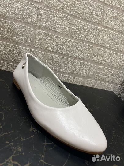 Балетки белые 39
