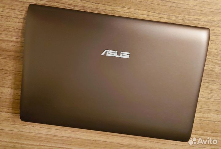 Нетбук Asus Eee PC 1025C