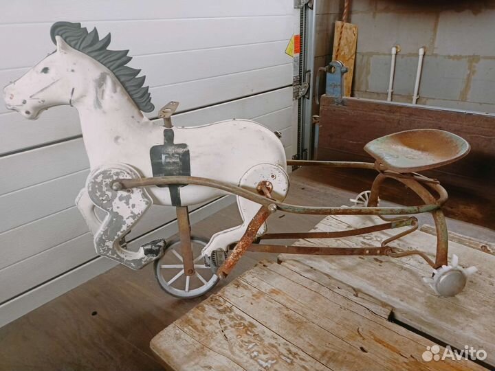 Педальный конь СССР