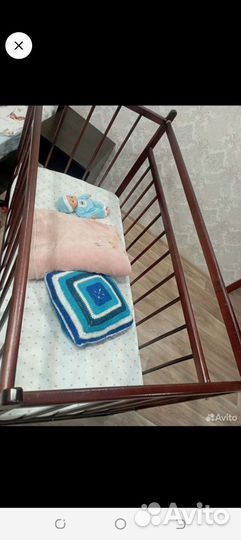 Кроватка-маятник