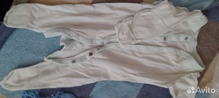 Много детских вещей