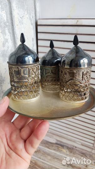 Солонки, поднос, подстаканник