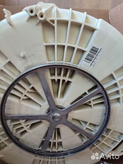 Бак стиральной машины б/у Hotpoint Ariston