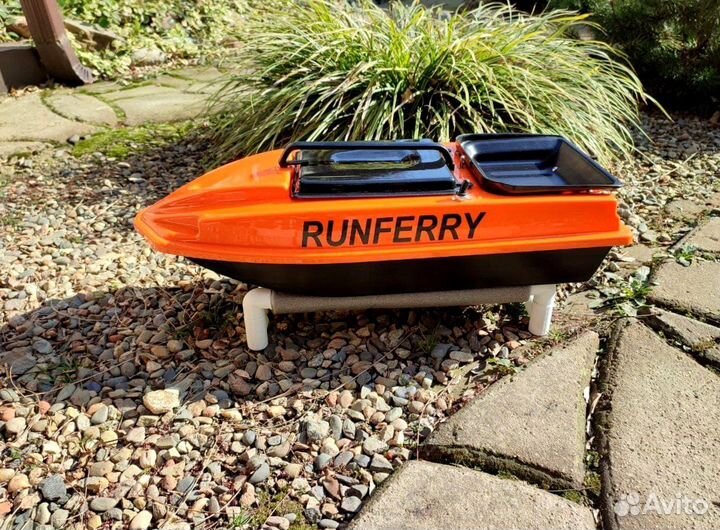 Прикормочный карповый кораблик Ранферри Atom