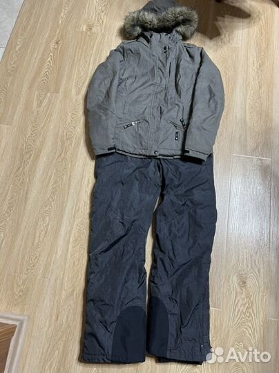 Костюм для сноуборда