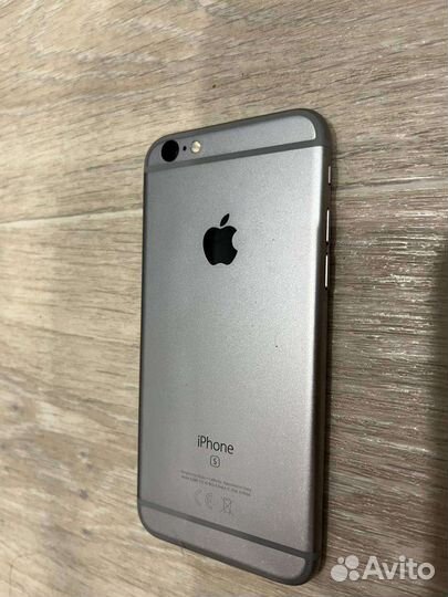 Телефон iPhone 6s