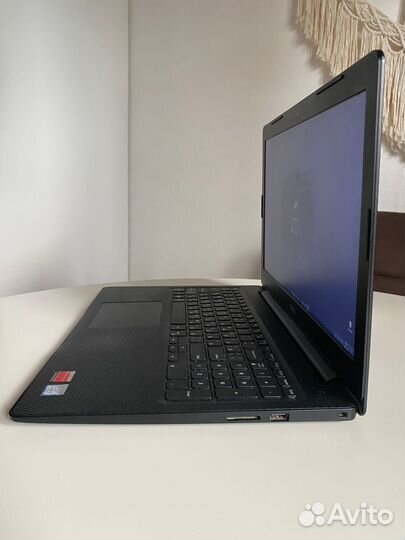 Игровой ноутбук Dell i3 7020U/8gb/R520