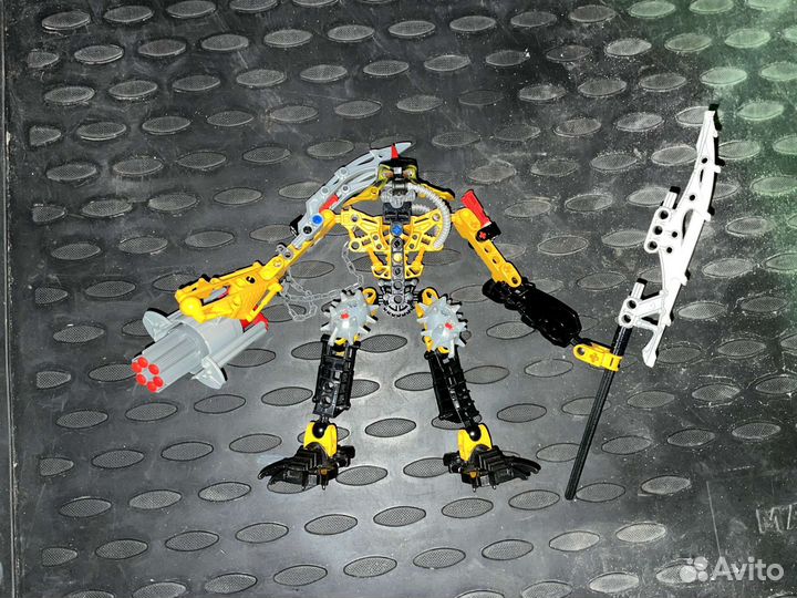 Lego bionicle (биониклы)