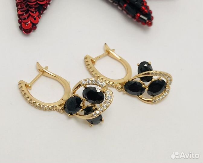 Серьги с черными фианитами
