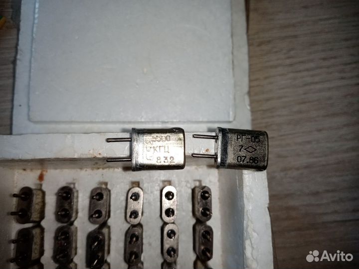 Кварцевые резонаторы