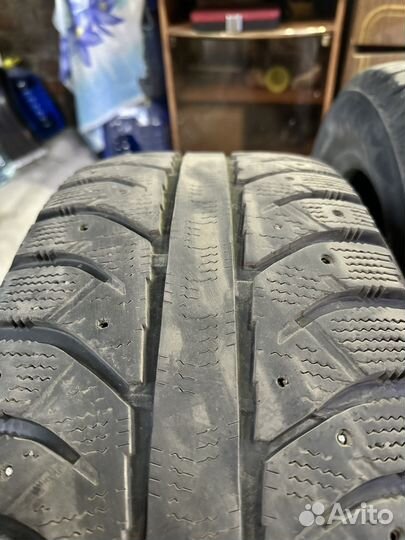 Bridgestone Ice Cruiser 7000 2.25/60 R17