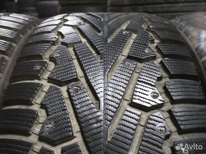 Pirelli Ice Zero 295/40 R21