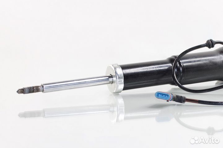 Амортизатор передний Mercedes W221