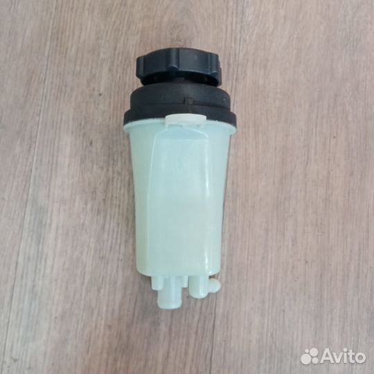 Бачок гура Ford Focus II/Focus III/C-Max 1.4/1.6