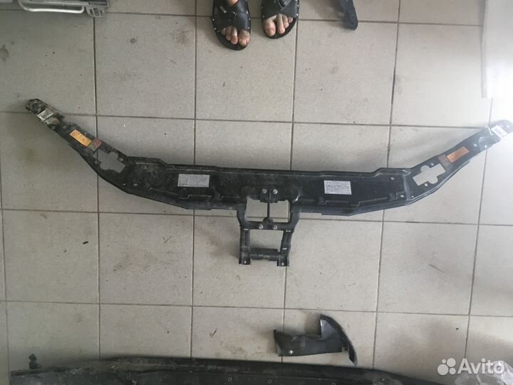 Планка телевизора Mercedes W220