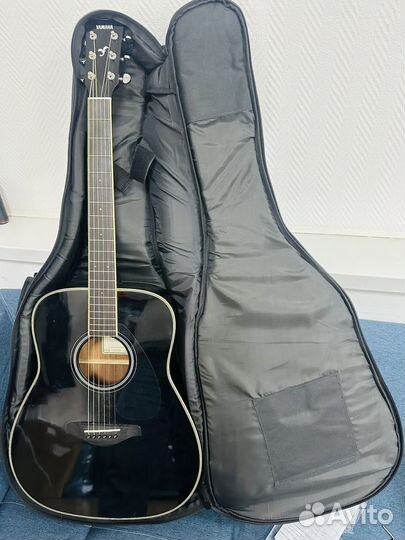 Yamaha FG-TA трансакустическая гитара