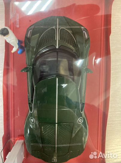 Модель автомобиля Bugatti 1:24