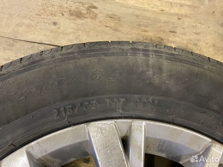 Pirelli Scorpion 215/65 R17