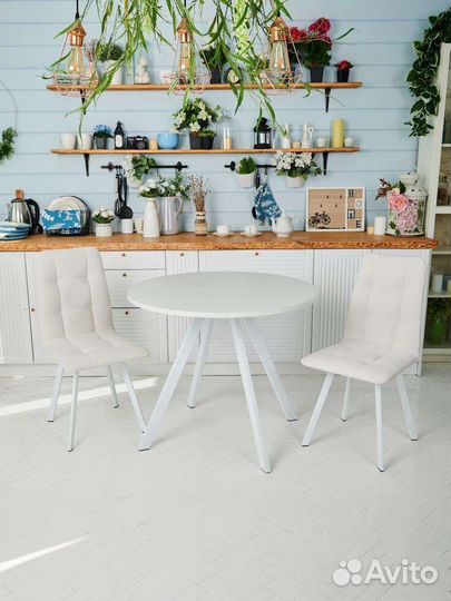 Стол круглый белый обеденный на кухню
