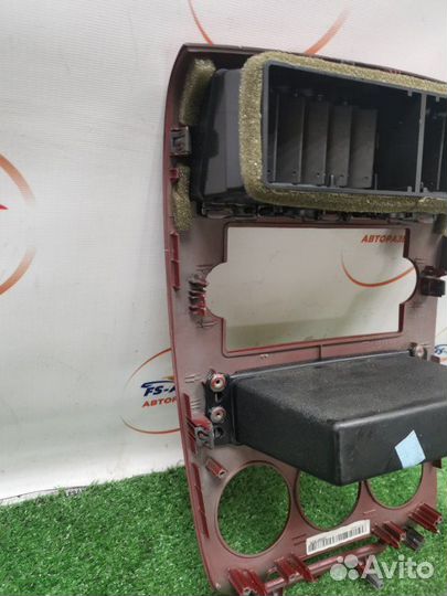 Рамка магнитолы Dodge Caliber 2.0 ECN 2006