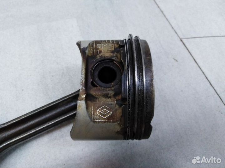 Поршень с шатуном 7700110768