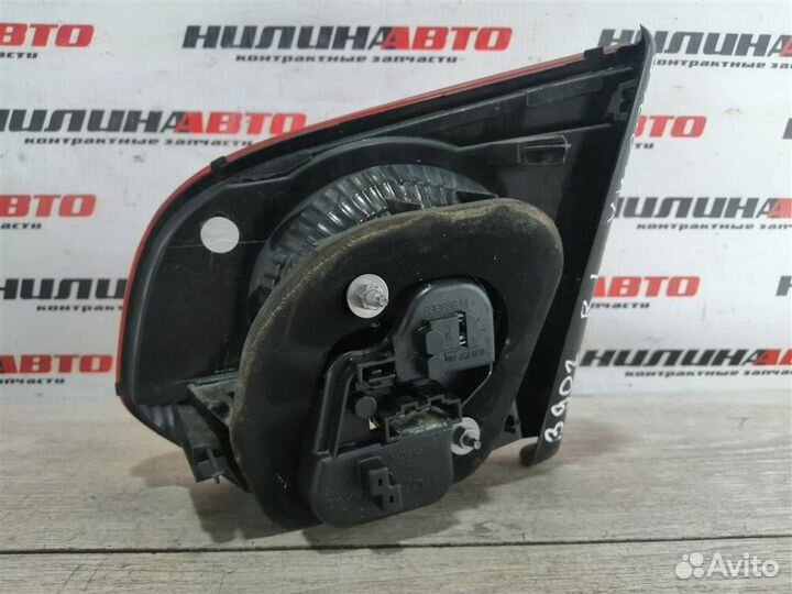 Фонарь левый в крышку багажника VW Гольф 6