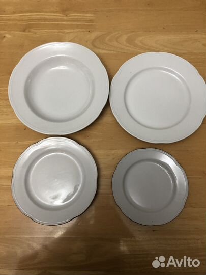 Фарфоровые тарелки