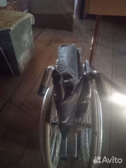 Инвалидная коляска