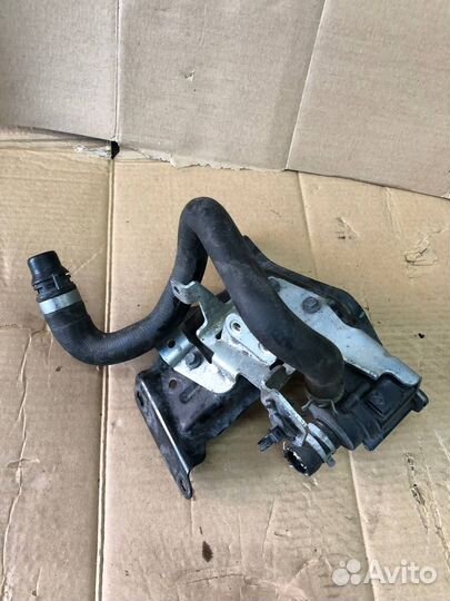 Дополнительный насос Volvo 31657307