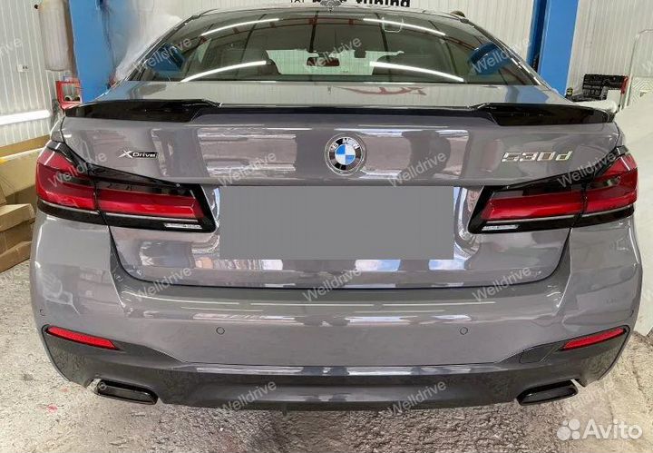 Лип спойлер BMW 5 G30 М4 черный глянец