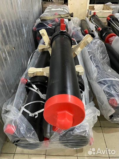 Гидроцилиндр подъема кузова на полуприцеп Wielton