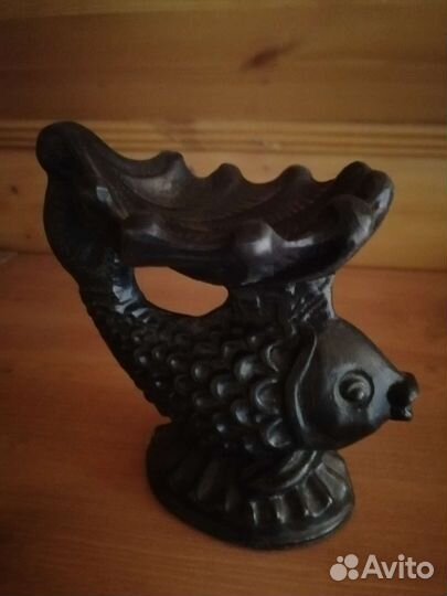 Чугунная пепельница-рыбка с ракушкой СССР