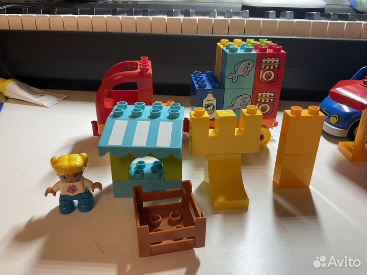 Lego duplo 2 набора Семья на отдыхе и Магазин