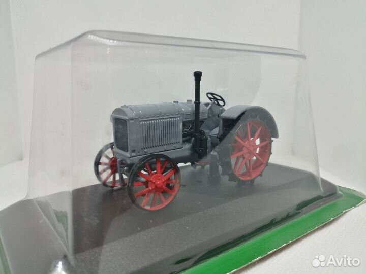 Модель Колёсный трактор схтз-15/30
